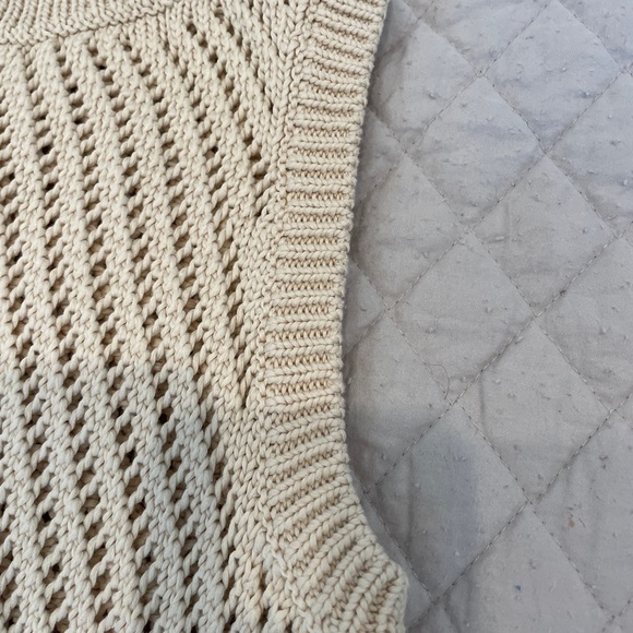 Vince Sleeveless 100% Colton Sweater Size XS - Picture 3 of 6